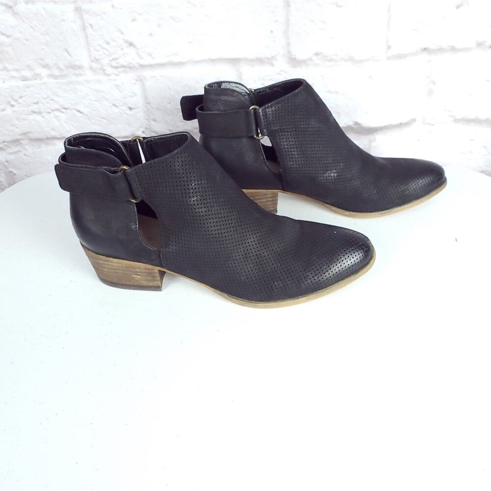 Caslon 7.5 black booties suede perforated - Picture 5 of 11